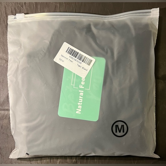 Natural Feelings Sports Bras for Women,Sleeveless Fitness Crop Tops, Black - NWT - Picture 8 of 8